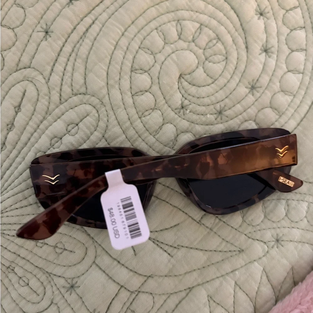 Free People Tortoise Print Print Cat Eye Sunglasses
